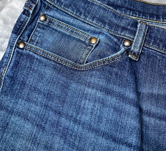 Wrangler Jeans Mens Size 40x32 Blue Relaxed Boot Cut Premium Quality Denim - Picture 12 of 13